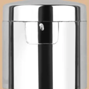 Shiny silver coated fliptop cap for bottles.